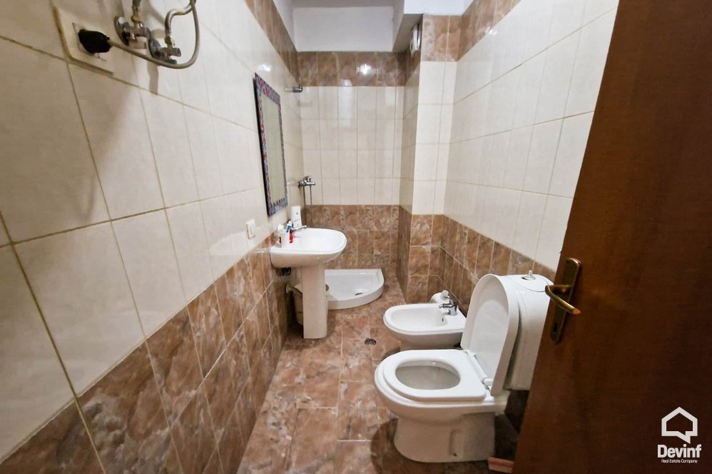 Tirane Shitje Apartament 1+1 Rruga Sotir Caci, prane Restorant Fresku apartament