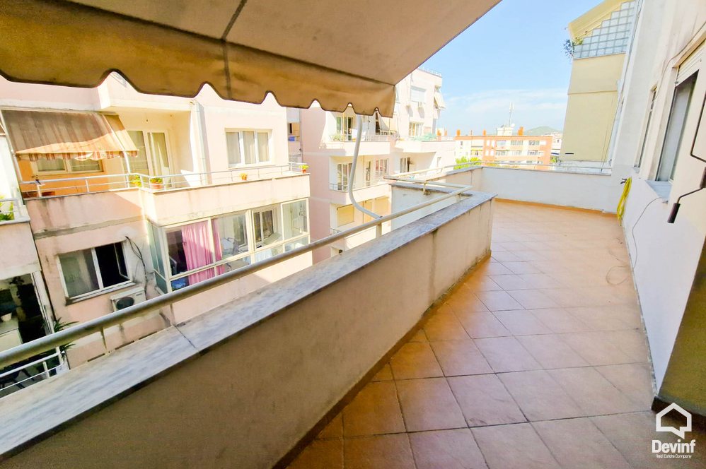 Tirane Shitje Apartament 1+1 Rruga Sotir Caci, prane Restorant Fresku apartament