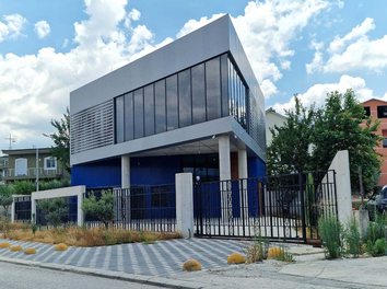 Ndertese Multifunksionale Shitje Autostrada Durres - Tirane