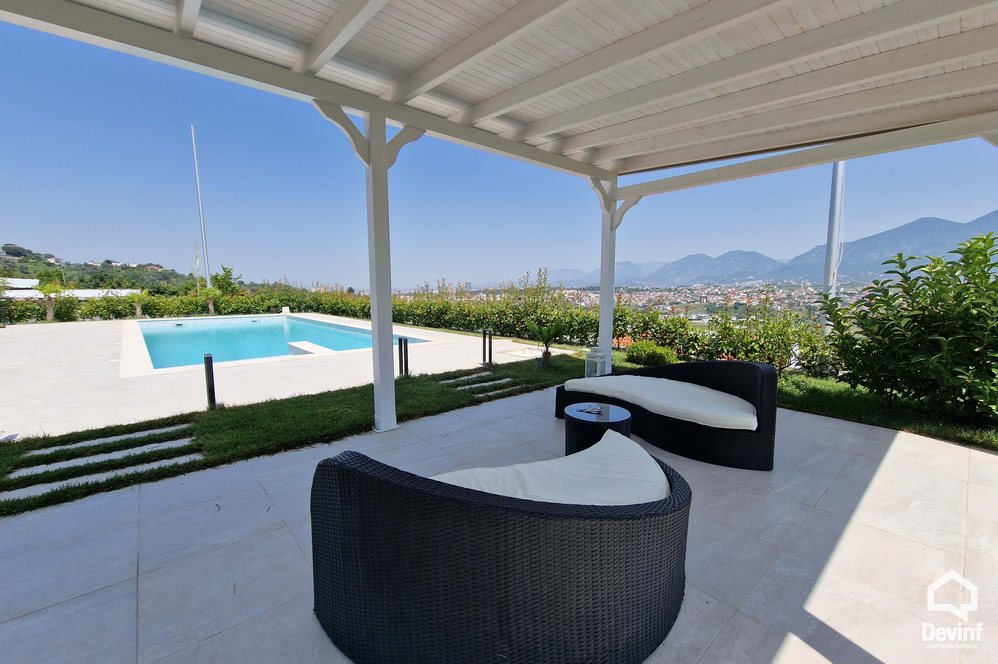 Tirane For Sale Villa Me shume se 4 dhoma Villa in the Farka area, only 5 kilometers from the center of Tirana Villa