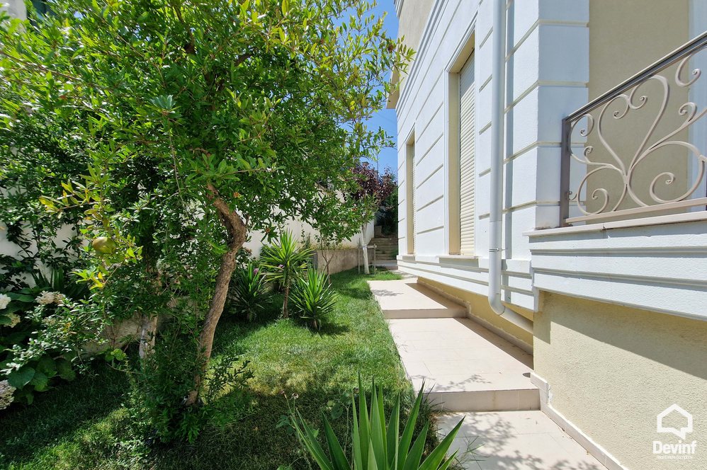 Tirane For Sale Villa Me shume se 4 dhoma Villa in the Farka area, only 5 kilometers from the center of Tirana Villa