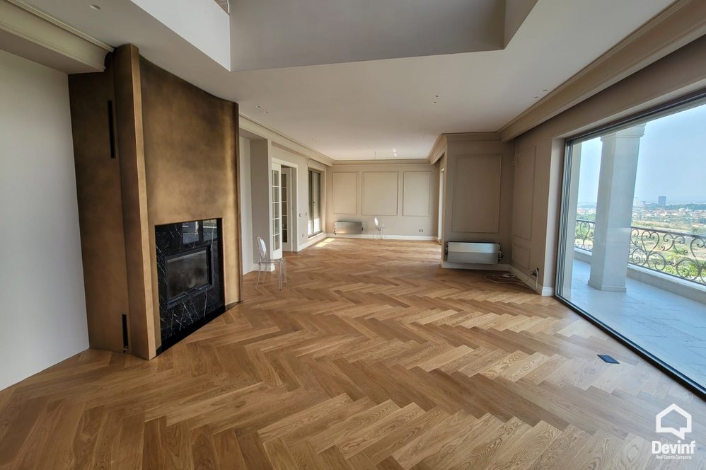 Tirane For Sale Villa Me shume se 4 dhoma Villa in the Farka area, only 5 kilometers from the center of Tirana Villa