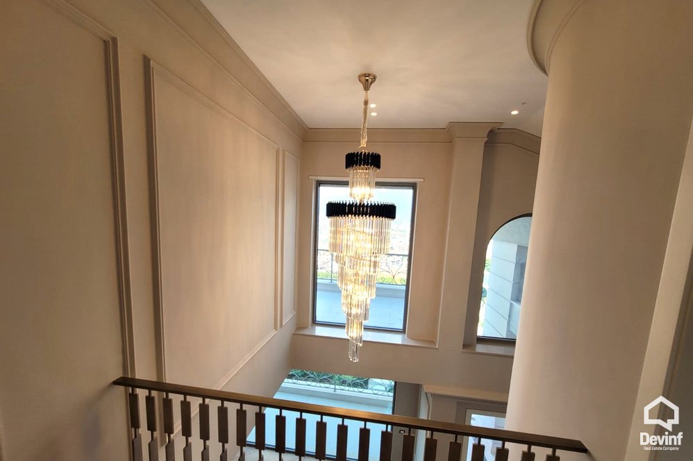 Tirane For Sale Villa Me shume se 4 dhoma Villa in the Farka area, only 5 kilometers from the center of Tirana Villa
