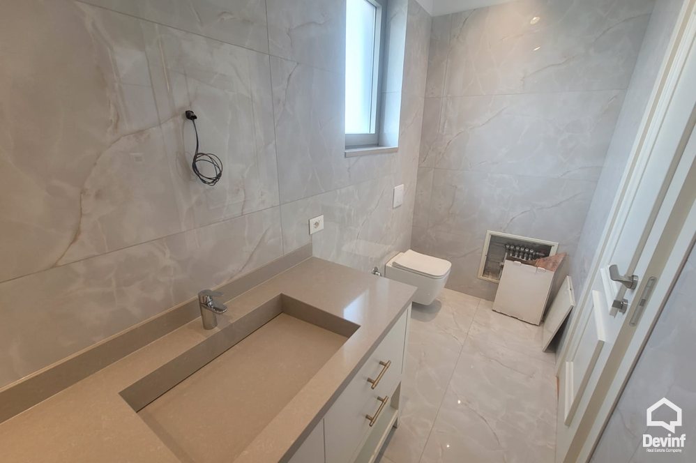 Tirane For Sale Villa Me shume se 4 dhoma Villa in the Farka area, only 5 kilometers from the center of Tirana Villa