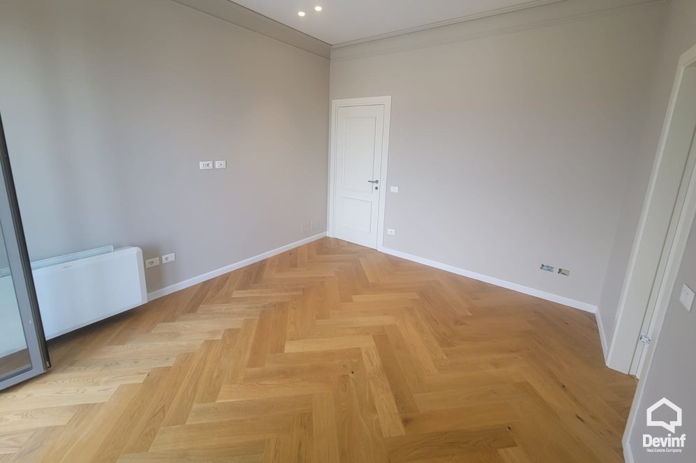Tirane For Sale Villa Me shume se 4 dhoma Villa in the Farka area, only 5 kilometers from the center of Tirana Villa
