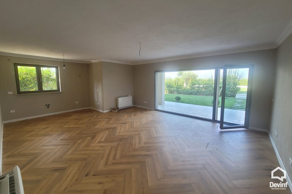 Tirane For Sale Villa Me shume se 4 dhoma Villa in the Farka area, only 5 kilometers from the center of Tirana Villa