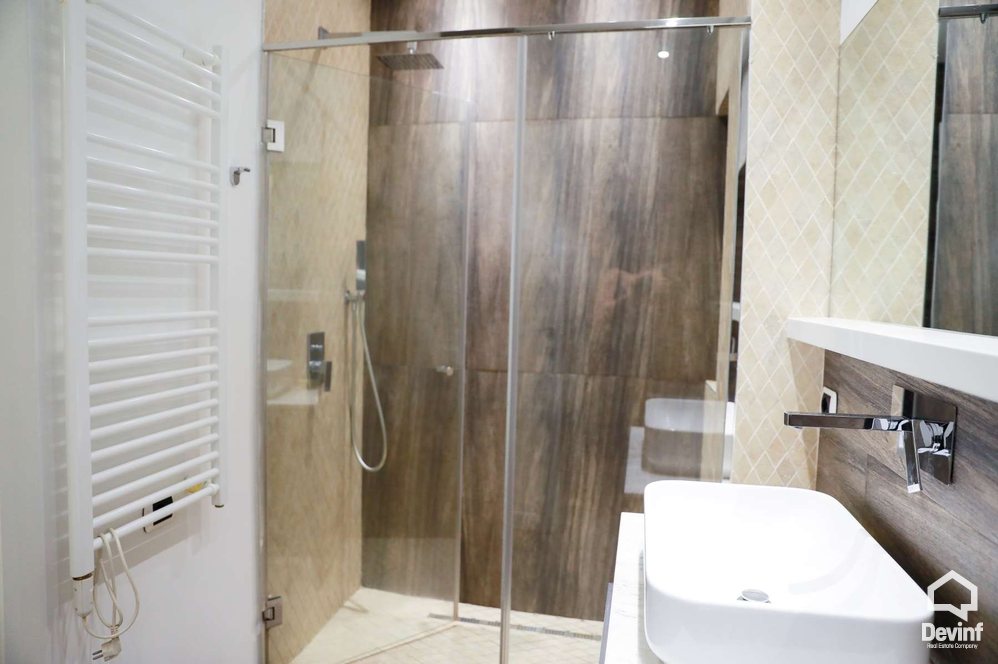 Tirane Qera Apartament 2+1+A Apartament ne qender te Tiranes apartament