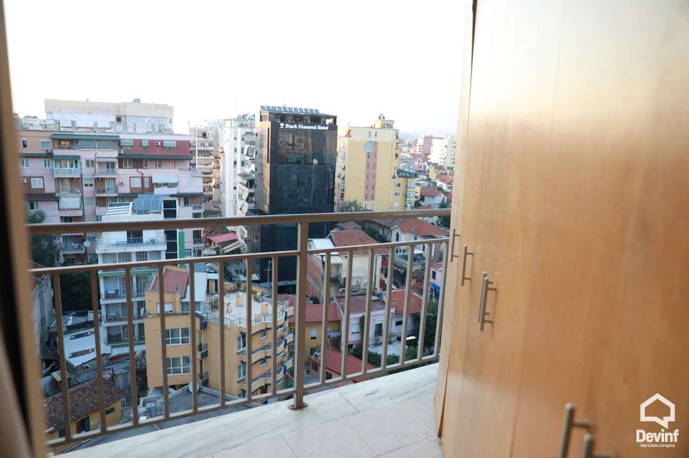 Tirane Qera Apartament 2+1+A Apartament ne qender te Tiranes apartament