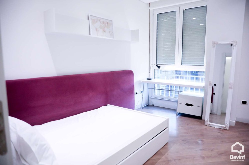 Tirane Qera Apartament 2+1+A Apartament ne qender te Tiranes apartament