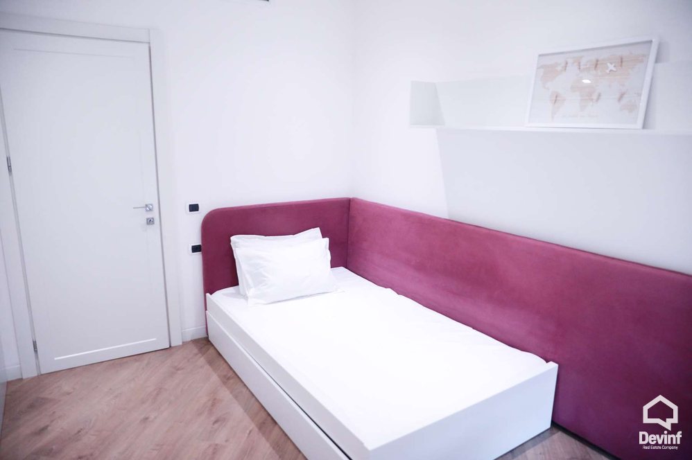 Tirane Qera Apartament 2+1+A Apartament ne qender te Tiranes apartament