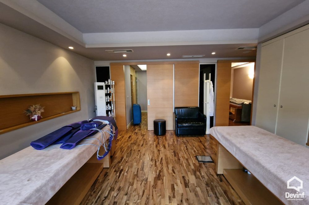 Tirane For Sale Office  Ferit Xhajko Street Office qender estetike qender masazhi spa klinike dentare Klinike Fizioterapie Apartment