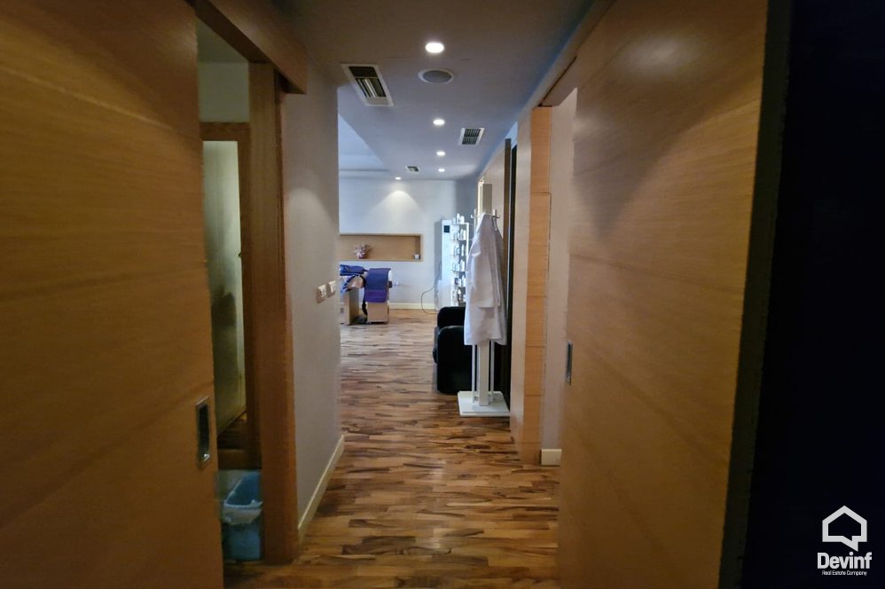 Tirane For Sale Office  Ferit Xhajko Street Office qender estetike qender masazhi spa klinike dentare Klinike Fizioterapie Apartment