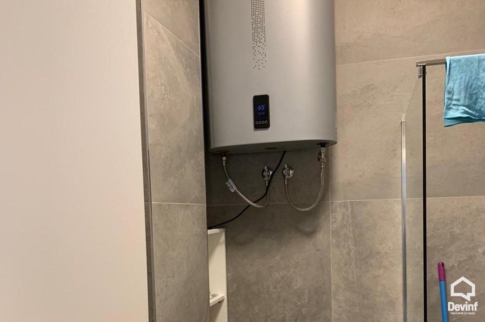 Tirane Qera Apartament 2+1 Zyre ne Rrugen e Kosovareve zyre