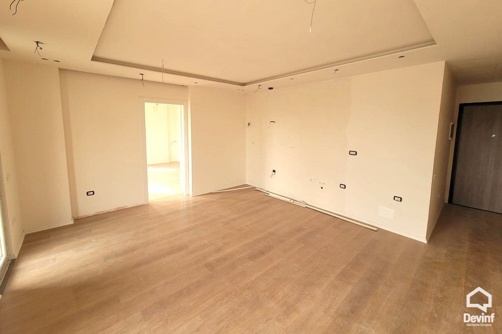 Tirane Qera Apartament 1+1 Sheshi Avni Rustemi, Pazari i Ri apartament