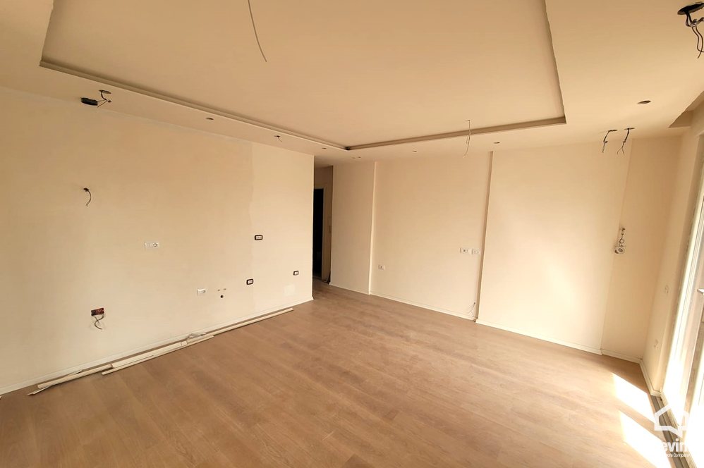 Tirane Qera Apartament 1+1 Sheshi Avni Rustemi, Pazari i Ri apartament