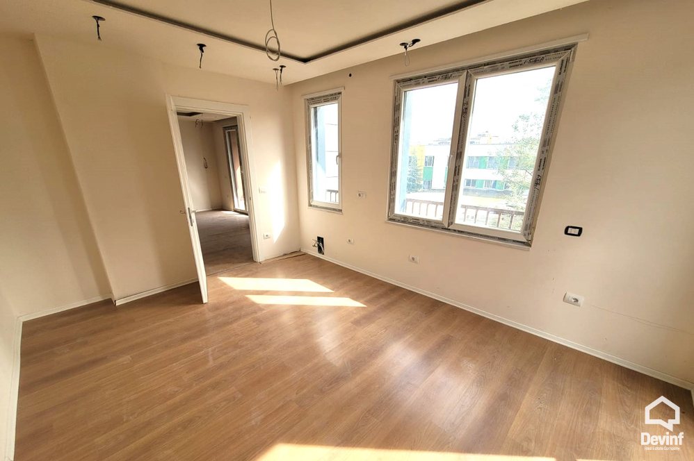 Tirane Qera Apartament 1+1 Sheshi Avni Rustemi, Pazari i Ri apartament