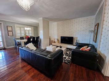 Apartament Shitje Rruga Myslym Shyri
