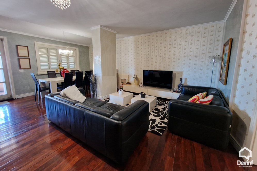 Tirane Shitje Apartament 3+1 Rruga Myslym Shyri apartament dubleks
