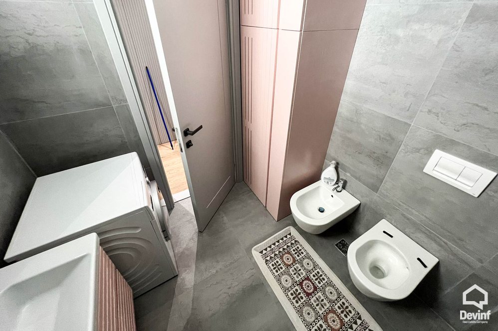 Tirane For Sale Apartment 2+1+A Dry Lake, near the Radisson Collection Hotel Apartment