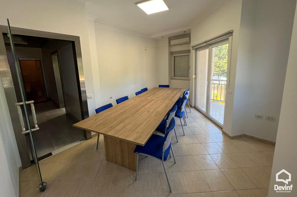 Tirane Qera Zyre  Zyre prane Stadiumit Air Albania zyre klinike spitalore studio ligjore
