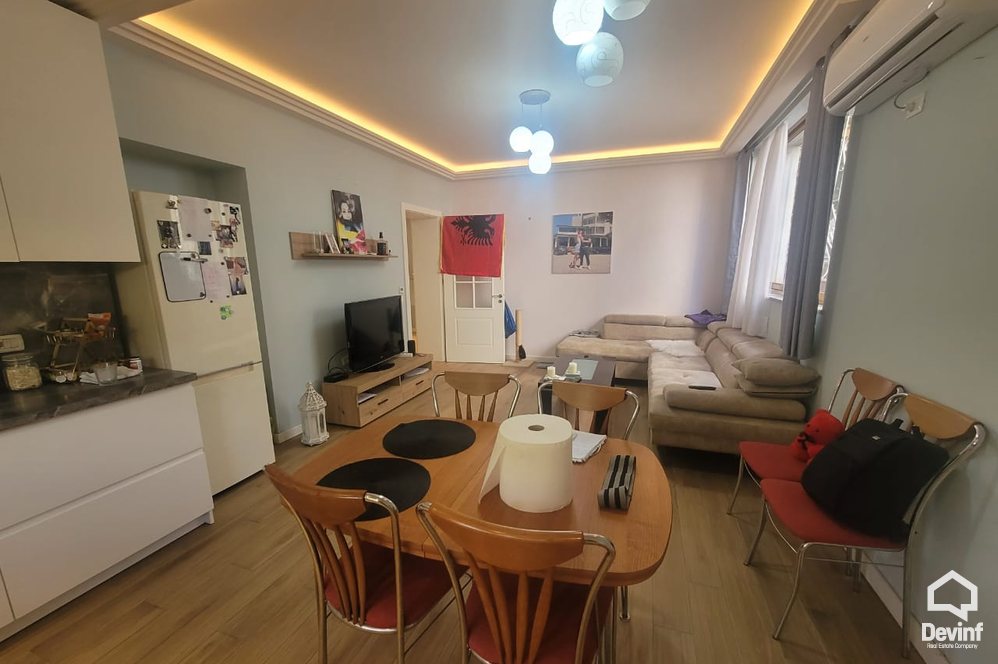 Tirane Qera Apartament 1+1 Apartament prane Qendres Globe ne Rr. Kavajes apartament kat vile