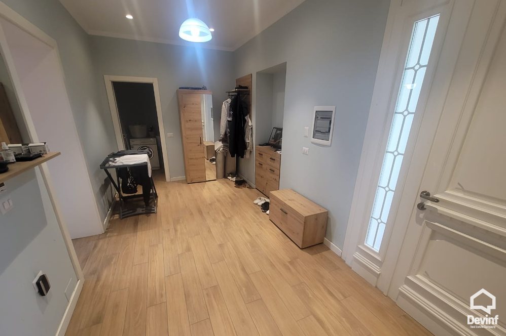 Tirane Qera Apartament 1+1 Apartament prane Qendres Globe ne Rr. Kavajes apartament kat vile