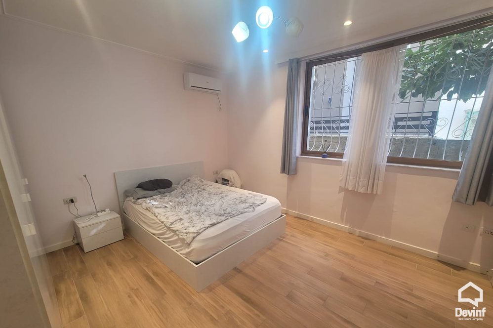 Tirane Qera Apartament 1+1 Apartament prane Qendres Globe ne Rr. Kavajes apartament kat vile