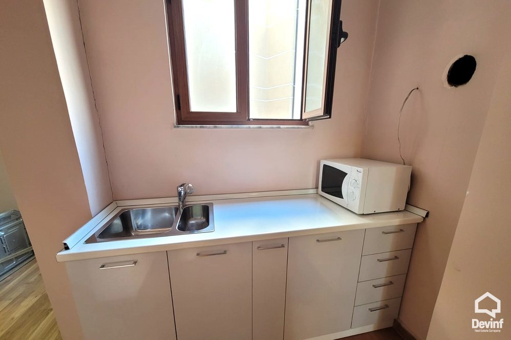 Tirane For Rent Apartment 3+1 Apartment located close to the Ministry of Justice Apartment Office shkolle kursesh