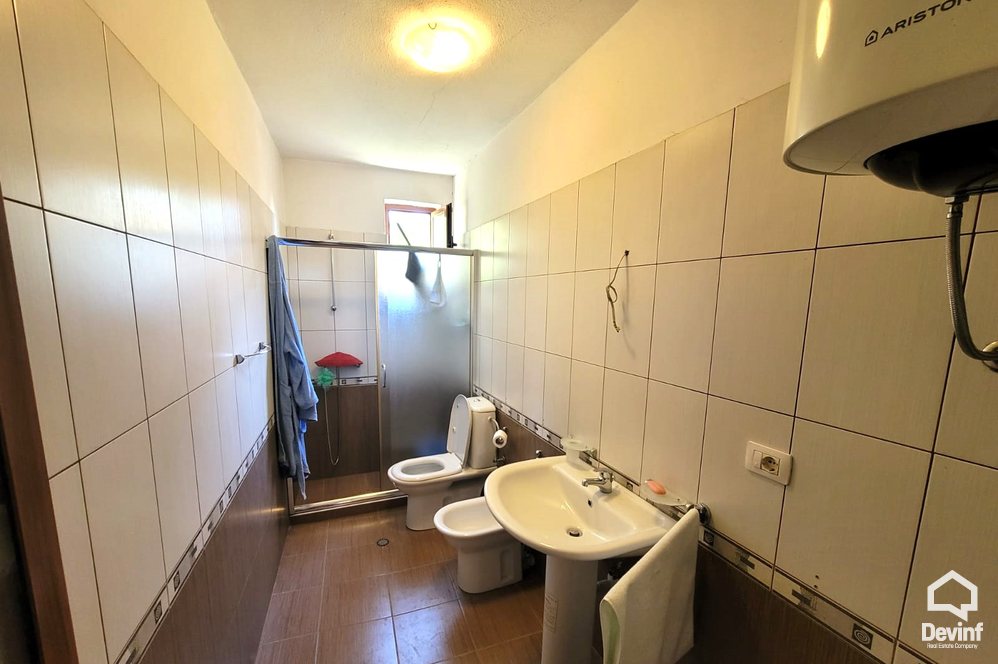Tirane For Rent Apartment 3+1 Apartment located close to the Ministry of Justice Apartment Office shkolle kursesh