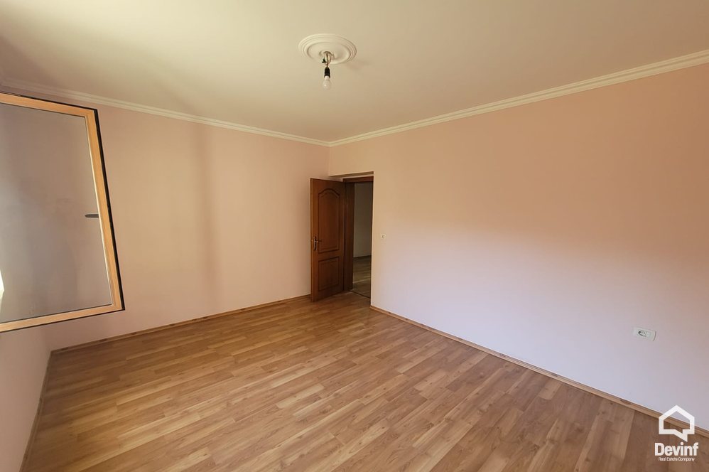 Tirane For Rent Apartment 3+1 Apartment located close to the Ministry of Justice Apartment Office shkolle kursesh
