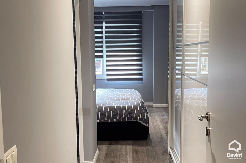 Tirane Qera Apartament 2+1 Apartamenti ndodhet tek Rr. Komuna e Parisit apartament