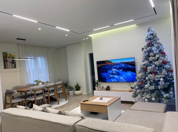 Apartament Shitje Rruga David Selenica, prane Shkolles Profesionale Karl Gega