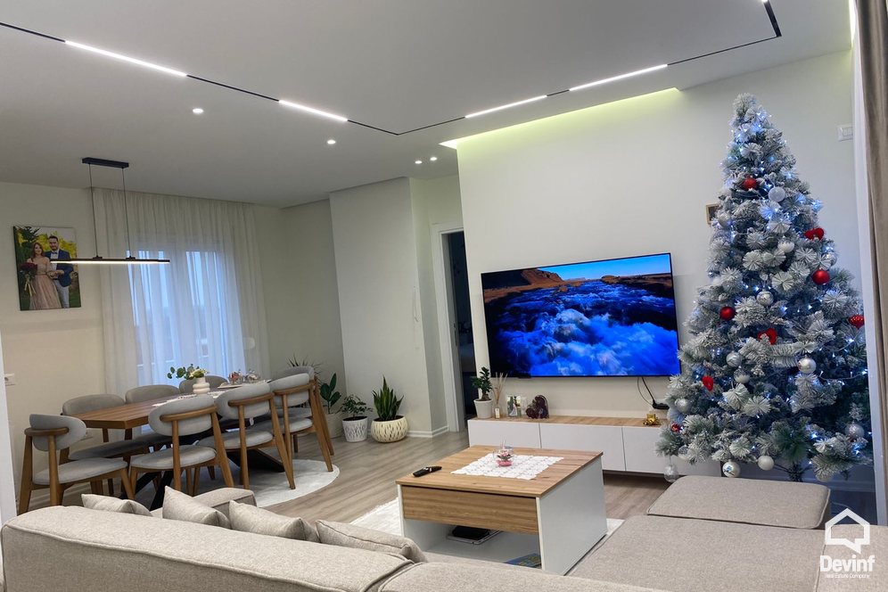 Tirane Shitje Apartament 2+1 Rruga David Selenica, prane Shkolles Profesionale Karl Gega apartament kompleks rezidencial
