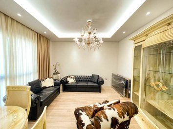 Apartament Qera Kompleks Rezidencial prane Liqenit te Thate