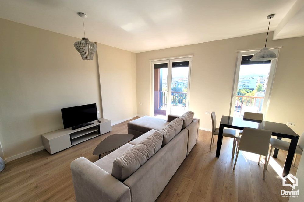 Tirane Qera Apartament 1+1+A Apartament tek Pazari i Ri apartament