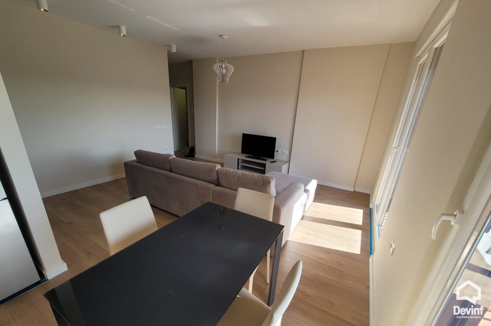 Tirane Qera Apartament 1+1+A Apartament tek Pazari i Ri apartament