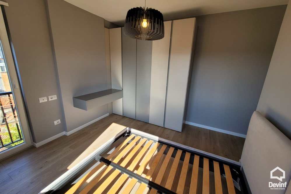 Tirane Qera Apartament 1+1+A Apartament tek Pazari i Ri apartament
