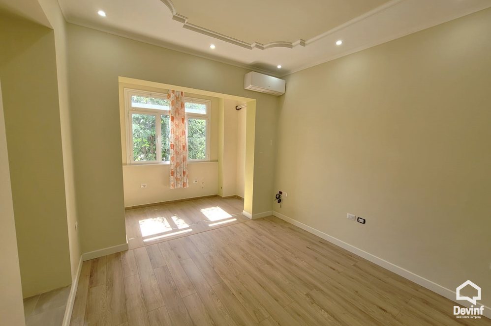Tirane Qera Apartament 3+1 Zyre tek Medreseja ne Rr. Dibres apartament zyre