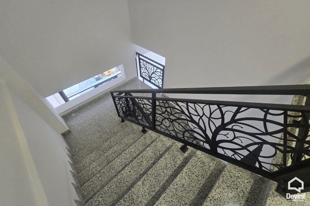 Tirane For Rent Office   Office zyre avokati studio ligjore shkolle kursesh Korporata & Organizata
