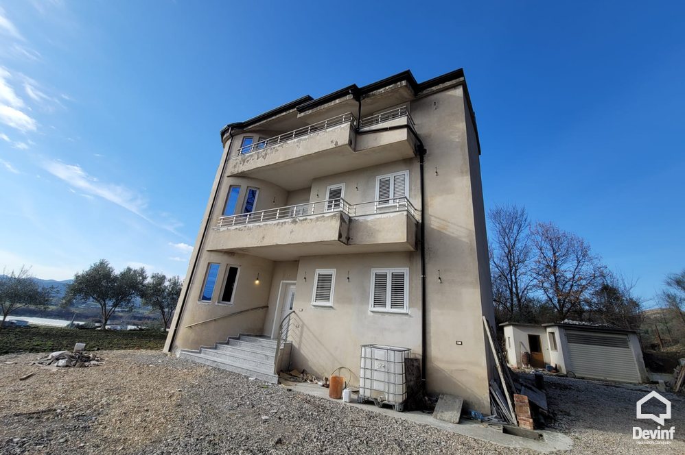 Tirane For Rent Villa Me shume se 4 dhoma Villa in Vishaj area, Tirana Villa