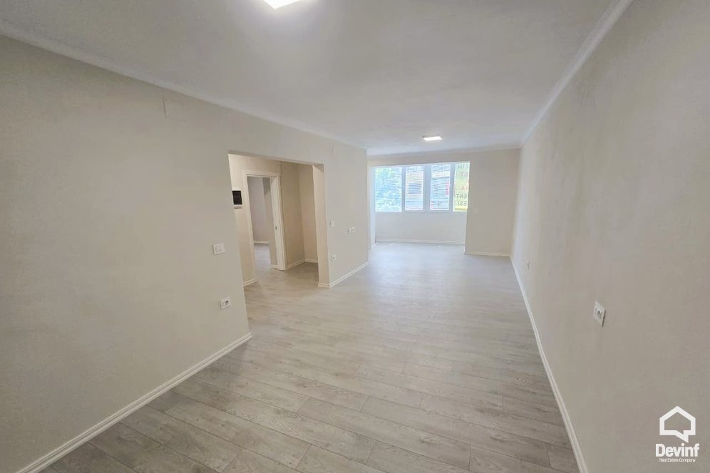 Tirane For Rent Office 1+1 Office located on Muhamet Gjollesha Street Office klinike