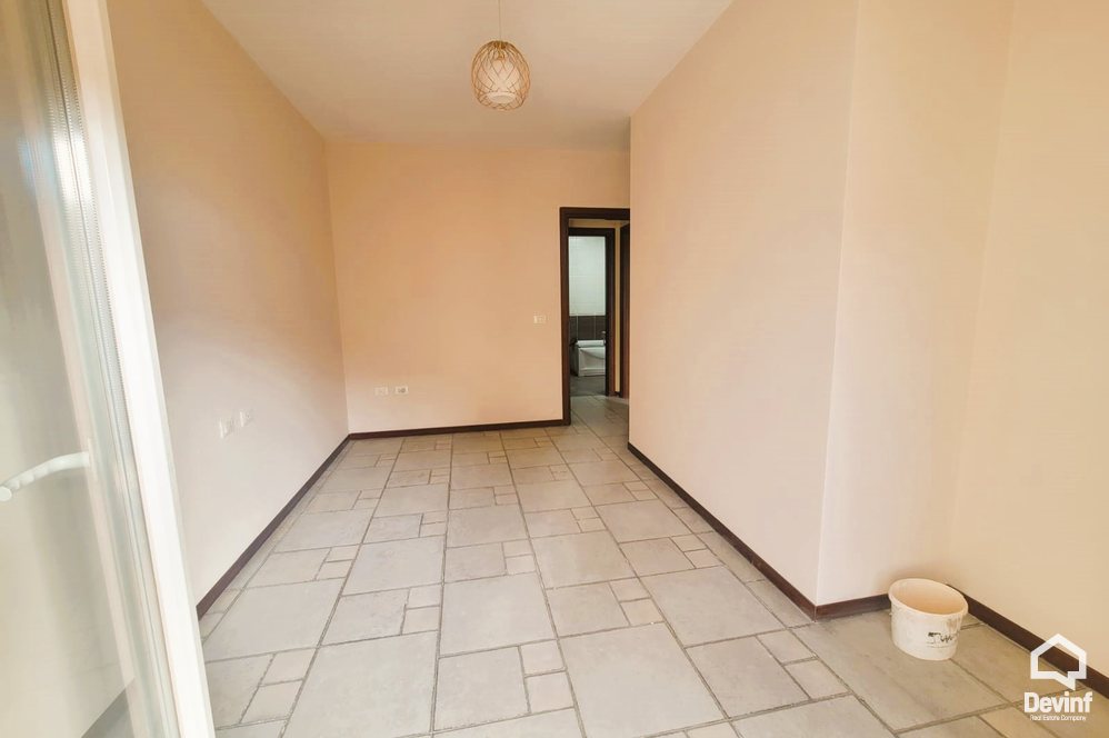 Tirane Qera Apartament 2+1  zyre