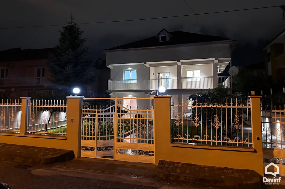 Tirane Qera Vile Me shume se 4 dhoma Vile e kendshme ne zonen e vilave, Selite  vile Residence