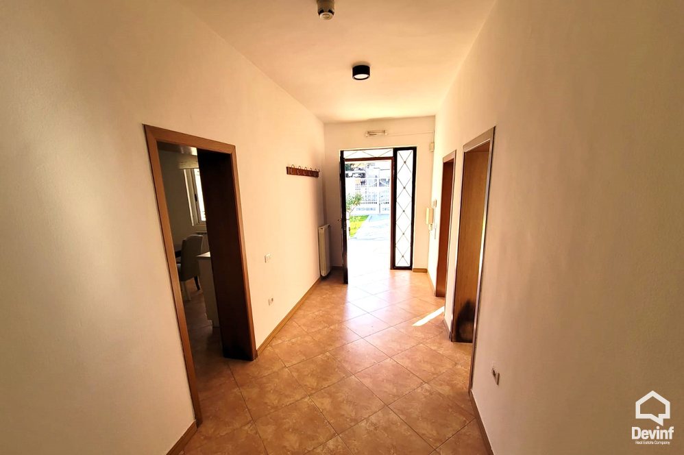 Tirane Qera Vile Me shume se 4 dhoma Vile e kendshme ne zonen e vilave, Selite  vile Residence