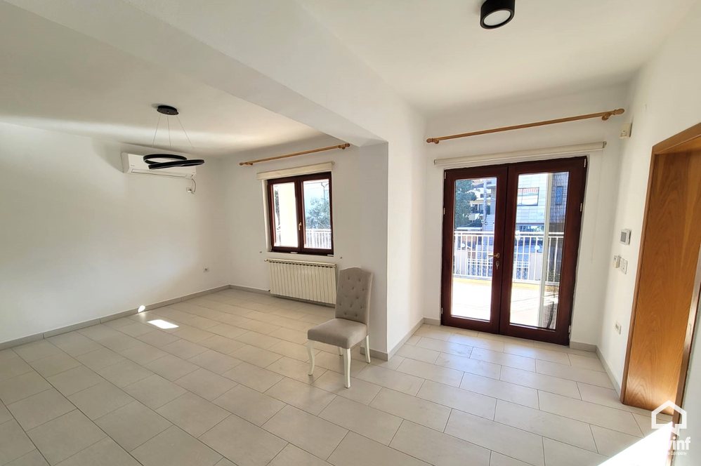 Tirane Qera Vile Me shume se 4 dhoma Vile e kendshme ne zonen e vilave, Selite  vile Residence