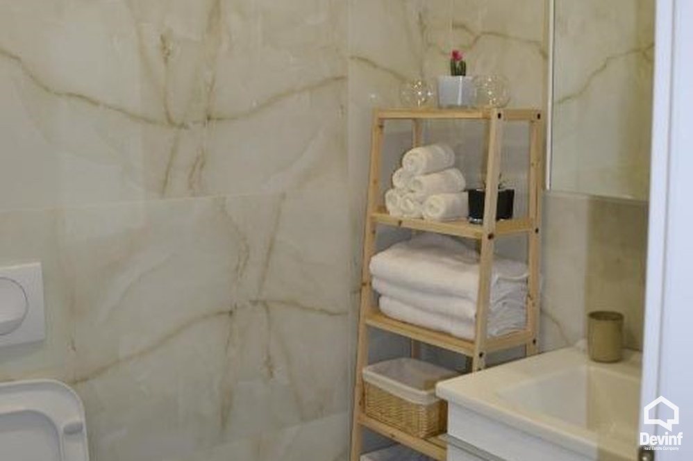 Tirane For Sale Apartment 3+1 Barrikada street Apartment Booking/AirBnB