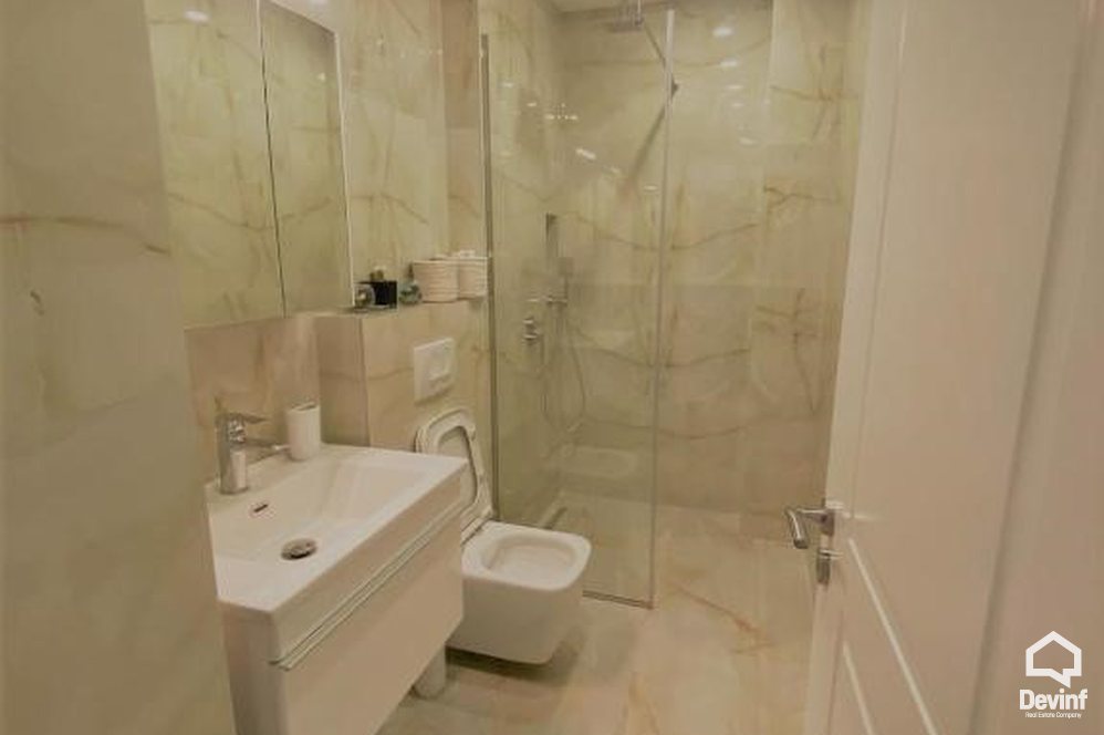 Tirane For Sale Apartment 3+1 Barrikada street Apartment Booking/AirBnB