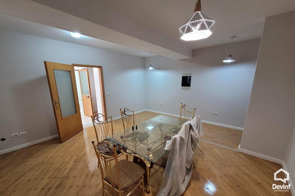 Tirane Qera Apartament 1+1 Zyre ne zonen e Stadiumit Selman Stermasi apartament zyre Klinike Fizioterapie apartament zyre spa Klinike Fizioterapie