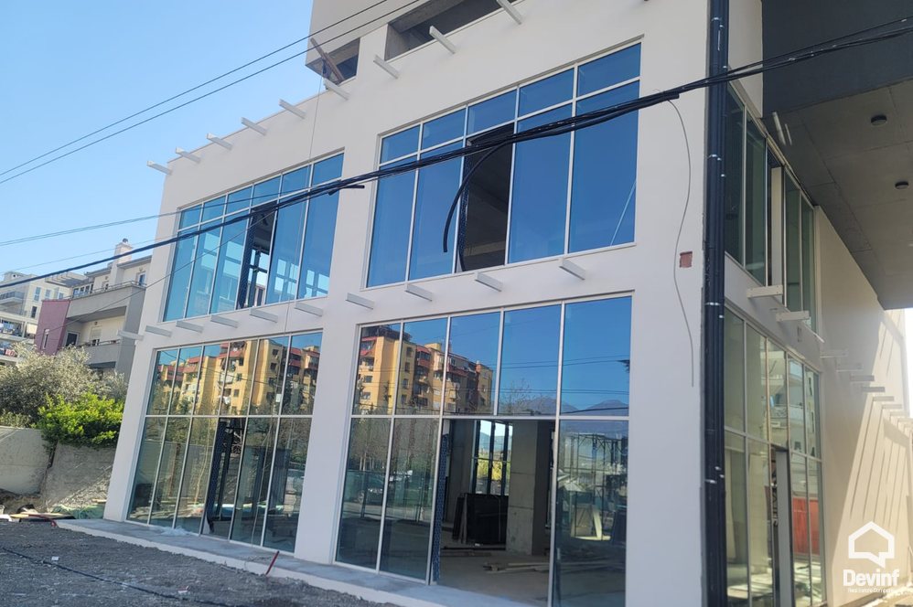 Tirane For Rent Shop  A shop/office at the Aviation Field, near the Justice Building Office Shop klinike dentare show room