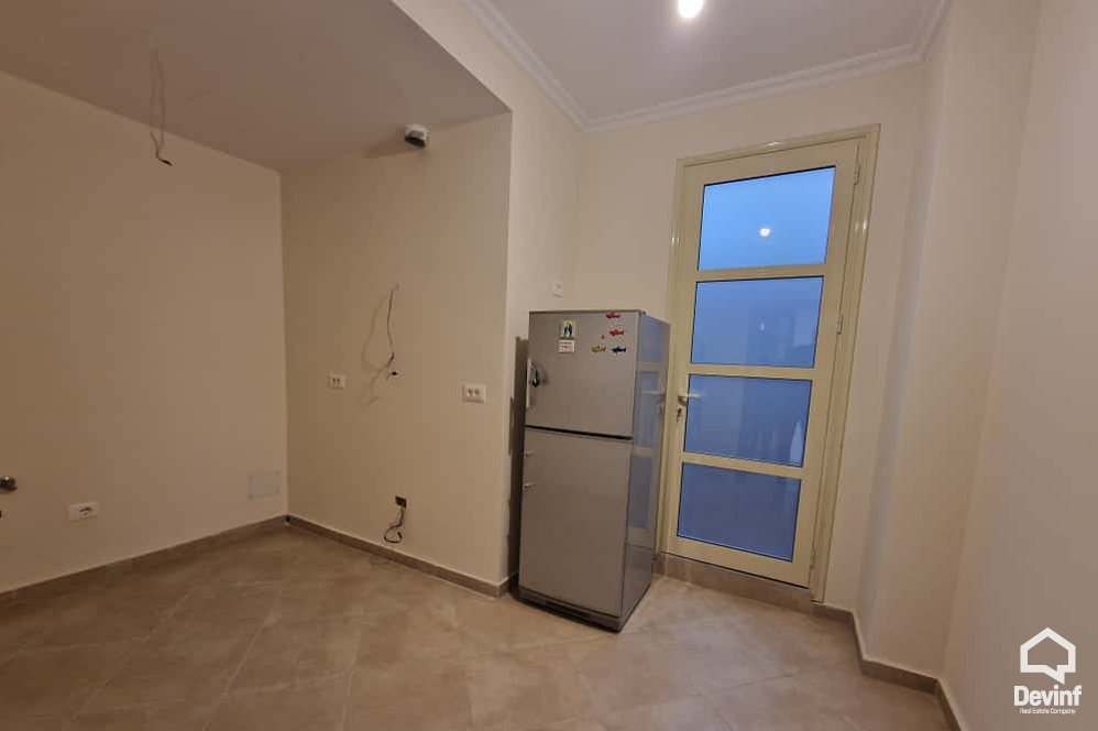 Tirane For Sale Apartment 2+1 Qemal Stafa street Apartment Booking/AirBnB apartament me oborr klinike